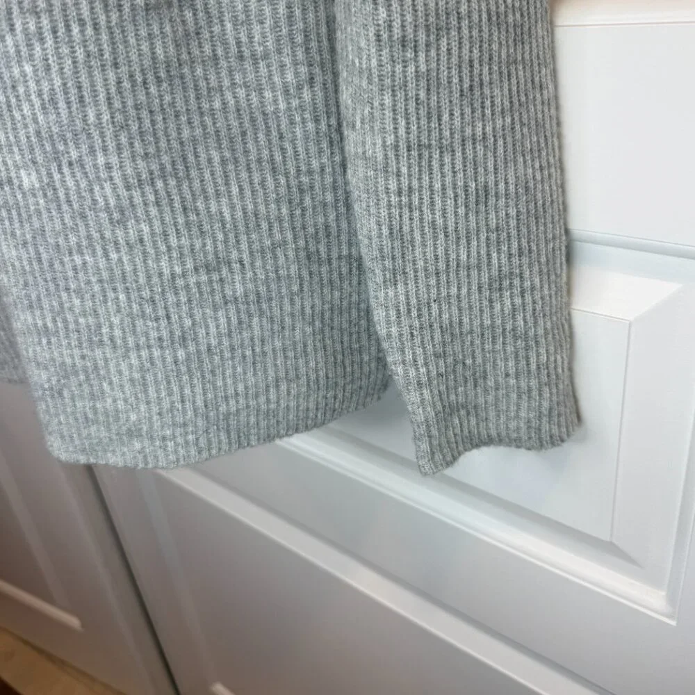 Lark & Ro 100% Cashmere Off Shoulder Ribbed Sweater Gray Size Large - Picture 4 of 15
